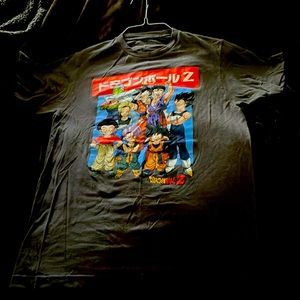 Dragonball Z tee men’s Medium 38/40